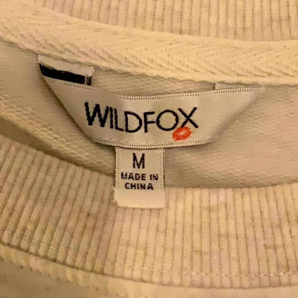 CUTE oversized WILDFOX sweatshirt! S-M - Picture 3 of 6